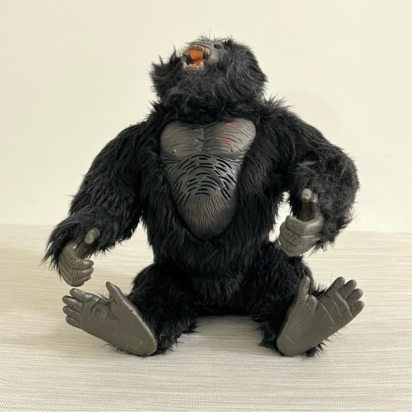Universal Studios 2005 KING KONG Toy w/ Roaring Sound By Playmates Toys Tested - Picture 1 of 15